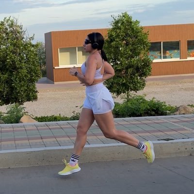 CandePacheco's profile picture. Colosenses 3:23