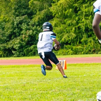 Jhouse_1's profile picture. Jamie House jr ||5’8||145||3.5gpa||slot wr/S||western tech||jhouse7243@gmail.com||