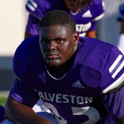Football | Galveston Ball C/O 2026 | ( 6’1 275lbs) #92 Defensive Line
📲409-457-7280 | davon.boone2007@gmail.com