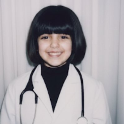 alruqiry's profile picture. “ما مضى قد مضى، والمؤمَّل غيب، ولك اليوم فاغتنمه حسيبًا”@Med_imsiu | |#Writer| @MawhibaAlumni | @MiskKsa | @madarvolunteer📜✍🏻🥼