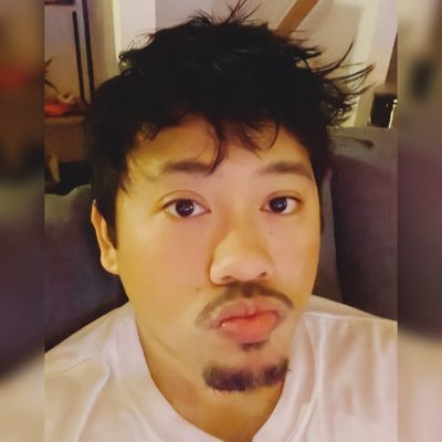 ceejay_952's profile picture. Isko eLBi 🌸. “He who has a why to live for can bear almost any how.” ― Friedrich Nietzsche