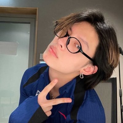 luvileericky's profile picture. 19 |KP, PB, and 4Min enthusiast| Also a big Perth Stan |Minecraft and Kpop from time to time|