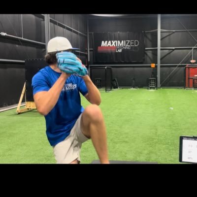 Lewis and Clark CC 26 6’5 210 RHP 87-90 phone# 618-975-2062