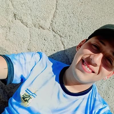 Simplemente Fútbol ♥️⚽
Pádel 🥎
Kylián Vini Amores De Mi Vida ♥️