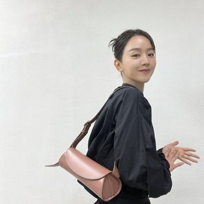 hiptobe_square_'s profile picture. 