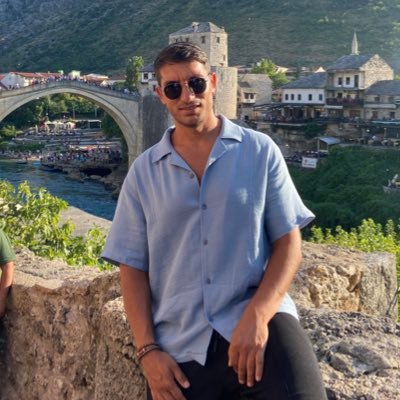 dr_AzizYurttas's profile picture. Mustafa Kemal Atatürk🇹🇷 Yıldızım 💫 Asil oğlum 💙 Bilim İnsanı. Dr: Üretim ve Lojistik. Rusça & İngilizce. Tenis, Futbol, Kayak ve Müzik. Kadıköy Boğası 💛💙