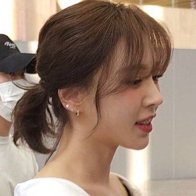 ใช้ชีวิตอยู่กับเสียงเพลงและซีรีส์ヽ🎀﹒309 | 221﹒✦ (S♡NE) โซชิ ᘻ น้องเค้ก 𓏼 𓈒♡ྀི เอสป้า | 🛒 @timeless11X