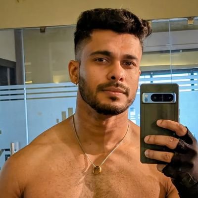 Khush Raho aur Rehne do😉
I code, I lift, I game🧑💻🏋️⛹️