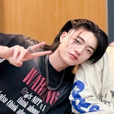 my favorite person
찬열🍒지수🐰하루토 🦋 오세훈🐣
MY TREASURE💎