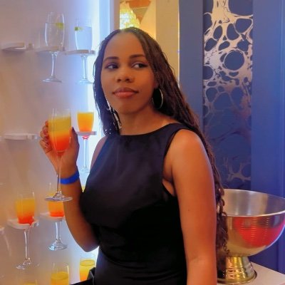 mumbejja_'s profile picture. Endocrine Clinical Nurse Specialist @UCLH || Ugandan roots, London Living || Health • Faith • Peace • Becoming🤗