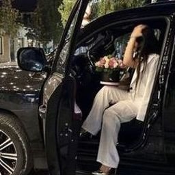 Omirha0563051's profile picture. 静かな朝に心を整える