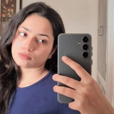 vartikaajn's profile picture. 