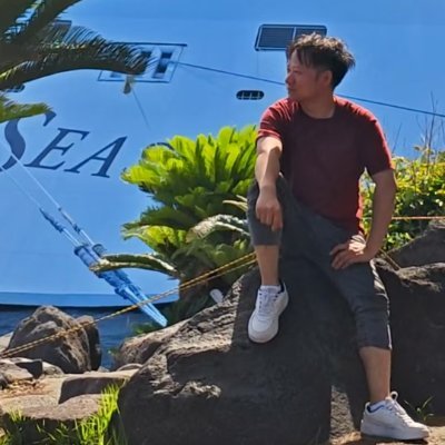 liqilin3's profile picture. I am an Indie Hacker, Solo Founder, Developer
Working on a tool to help find the signal in the noise