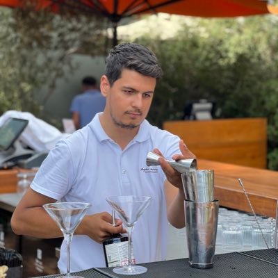 007package's profile picture. Bartender-Economics Student