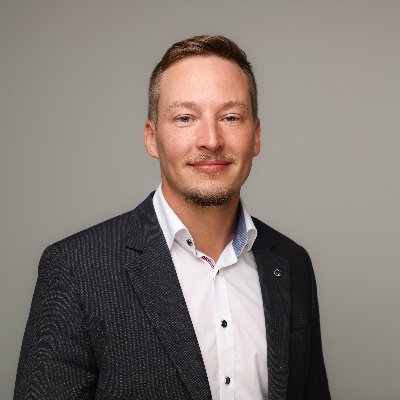 SahmAfD's profile picture. AfD-Funktionär, Wirtschaftspsychologe & Kaufmann, BPE-Mitglied, Beschützer der Gerechten I
Mission: rechtskonservative Strukturen festigen