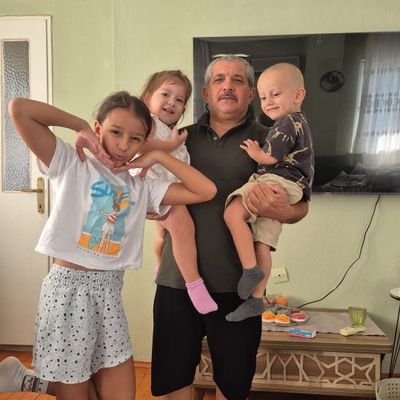 demirbas_iso's profile picture. Amele eğitimi lisans yaptı yüreğini sevgisini samimiyet ile gerçek adaletli olan insanlar Hamal olaraktan insanlığa hizmet ile hükümlü yurtta sulh cihanda sulh.