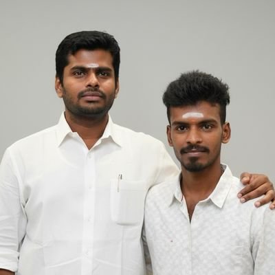 மோடியின் படை வீரன் 🇮🇳 என்றும் அண்ணாமலை அண்ணன் வழியில் 🧡💚👑
Kingmaker boold🩸🙏
🔞+🤫 #அண்ணாமலை_என்னும்_ஆளுமை 🔥