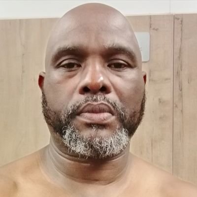 I'm a family man, preacher and I love sports, luv Kaizer Chiefs, Chelsea, Real Madrid and Juventus, trading people stay away from my DM.