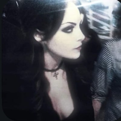 stxrclaire's profile picture. my thoughts you can’t decode ♱✮♱