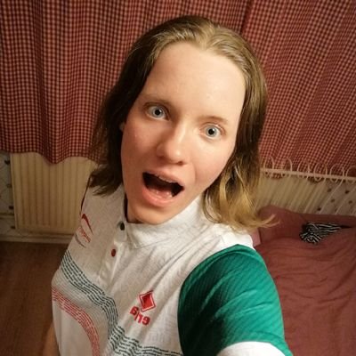 dutch 🇳🇱 racing 🏎️ speed skating ⛸️ esc 🎤 wayy too much into memes 🤪