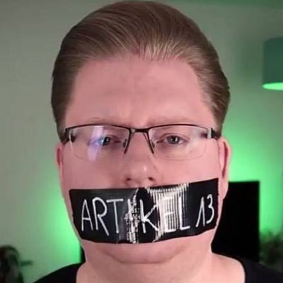 schmemmelle's profile picture. Ruhrpott-Assi | Letsch-Liebhaber | #meinVfL | Svenja Blonski-Verabscheuer | 1️⃣6️⃣1️⃣ | 💚