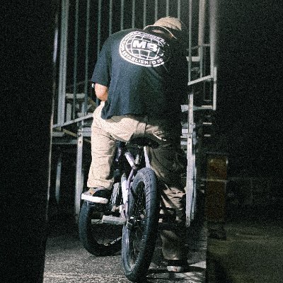 🔥⛺ 🦒💨 ℍ 𝕠 𝕝 𝕪 𝕊 𝕙 𝕚 𝕥 . . . クルマと洋・邦ロックとメタルとBMXとキジ白猫♀、たまにソロキャンとかヨーヨーとかラジコンとかスケボーとかまぁとにかく趣味が多い人 モタスポはF1からNASCARまでいろいろ 推し:🍙+🎧🔧+💞🦩+🚓🐾