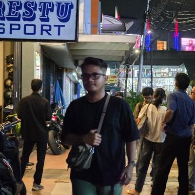 bitch_fossils's profile picture. the most important things: life skills