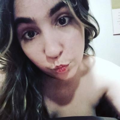 me llamo Marta, tengo 26 años, soy cristiana evangélica desde pequeña, me gusta los videojuegos, me gusta mucho el atletismo, amo a mi novio jeysson❤️🔥
