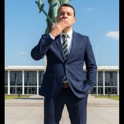 15 anos aqui - Tentando que as sementes do bem plantadas, produzam bons frutos para todos.
