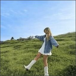 yokgA4xDd11n4OG's profile picture. "Elegance is not a gesture, but a strength."