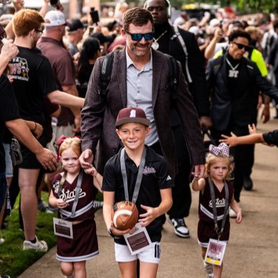 Dad to Cage, Carter and Tatum. Retired NFL OL. Tight End Coach at STATE. Purpose. Preparation. Passion. #HailState