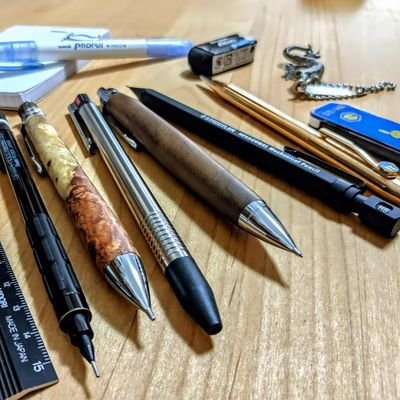 Theo_Stationery's profile picture. 文房具、ホラー好きの高１
たまに絵も描く
皆さんと仲良くしたい