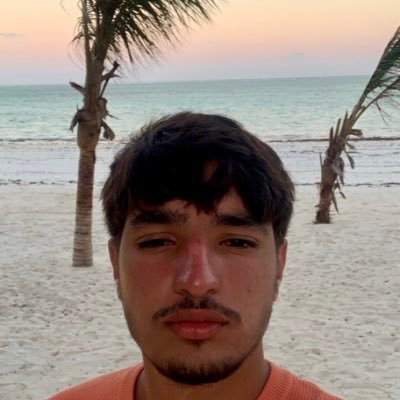 nas_le90808's profile picture. 22 | Building and scaling apps