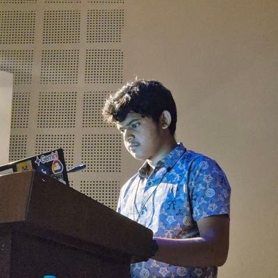 Suman_N_Jain's profile picture. Fullstack dev, love solving irl problems, Football fan FCB  ❤️💙