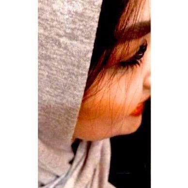 وَهُوَ الَّذِي يَقْبَلُ التَّوْبَةَ عَنْ عِبَادِهِ وَيَعْفُو عَنِ السَّيِّئَاتِ وَيَعْلَمُ مَا تَفْعَلُونَ .
