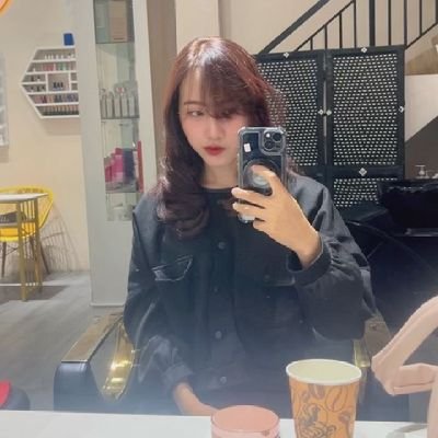 FatinFarah18's profile picture. 🍓