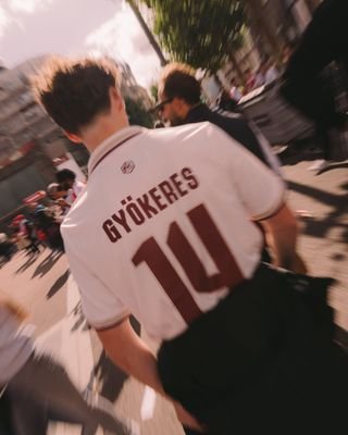 CryptoKingHQ's profile picture. Crypto investor | Blockchain enthusiast | DeFi & emerging tokens | Exploring the future of finance | Arsenal ❤️⚽ | Not financial advice. Follow for insights.