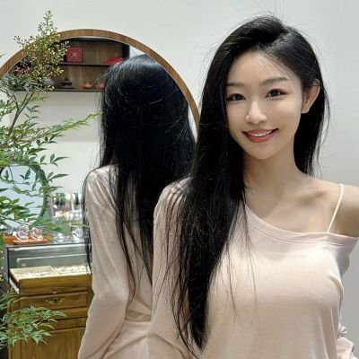 xiaobo1112025's profile picture. jklp