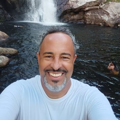 Lucianocandonga's profile picture. 