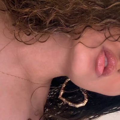 حسابي القديم تبند 😭😭 @sara00775
تعالو سنابي https://t.co/y99HWfIp2J
حسابي الخاص بصوري ومقاطعي @sara1saa
