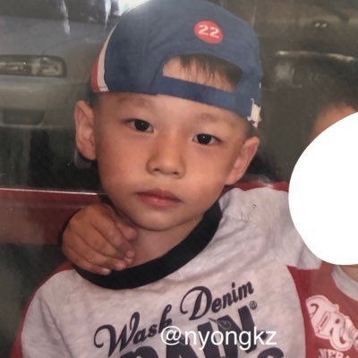 gênero: com o que você se identifica - sexo: o que eu faço com o bangchan. ( hyunjin ! )