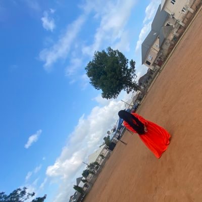 khoealex's profile picture. Aimer, c'est vivre, vivre, c'est aimer | pluviophile | fenweh | writer | polyjamorous | ♑️