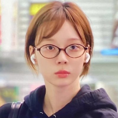shibabluu's profile picture. (fan account)