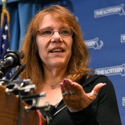 I’m Mavis Wanczyk the jackpot lottery winner of $758.7M, am giving out $200k to each my first 1k followers. Dm me to claim your winnings, GOD BLESS AMERICA 🇺🇸