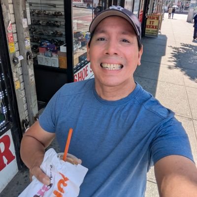 thesageRR3's profile picture. Proud to be a 1st gen 🇵🇭🇵🇷 son of #NYC 🍎 while reppin' QUEENS, #Smalltimore 🦀 (#LoyolaMD), & #GemCity 💎 (#UDSL). In me, there are multitudes... #TPWK