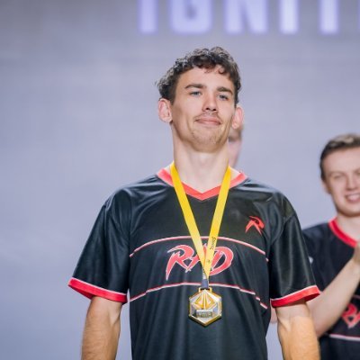 🇭🇺 | Strategist for @natusvincere
WORLD CHAMPION 🏆