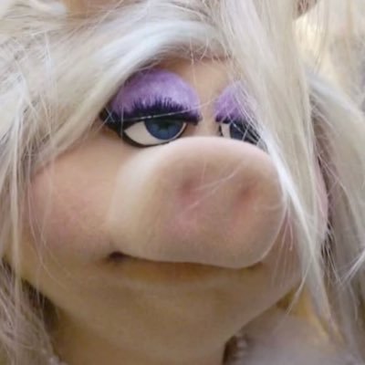 pinkkmatter's profile picture. what the hell, sure @sinndehaaze