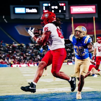 SimonMapa11's profile picture. TE @UNMLoboFB || Junior || 6’4 250lbs || CSM PRODUCT