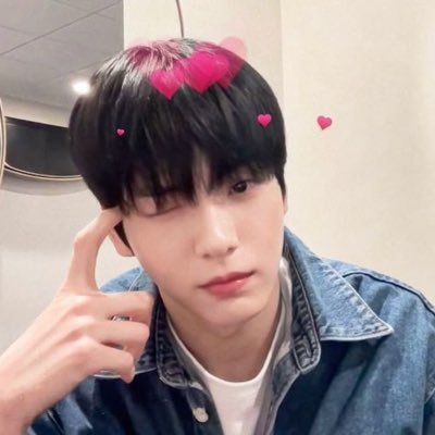 cheriesoob's profile picture. soobin cat (taehyun) and puppy (beomgyu) owner