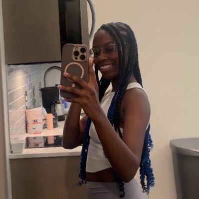 slimdollyy_'s profile picture. |Vibrate Higher♈️🦋|